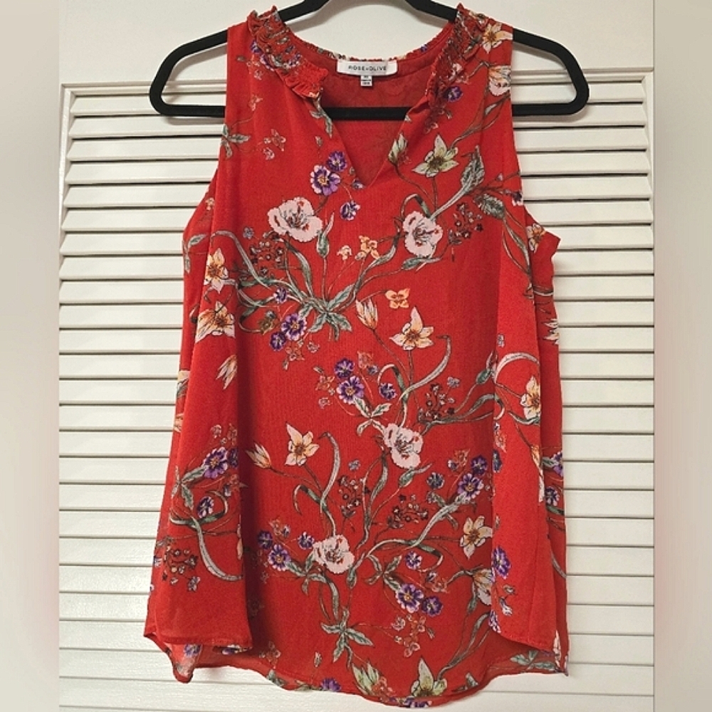 Rose + Olive - Floral Sleeveless Lightweight Flowly Top With Lining